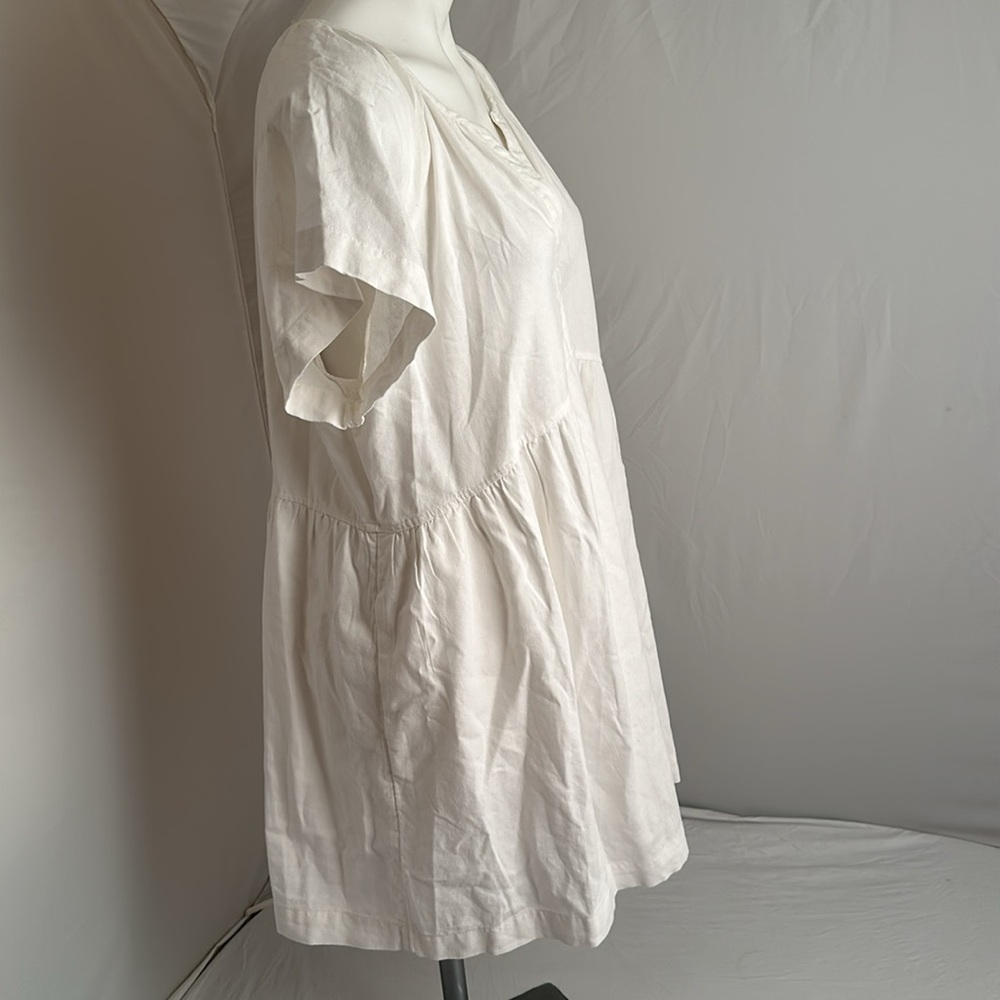 Universal Thread White Split V-Neck Empire Waist … - image 2